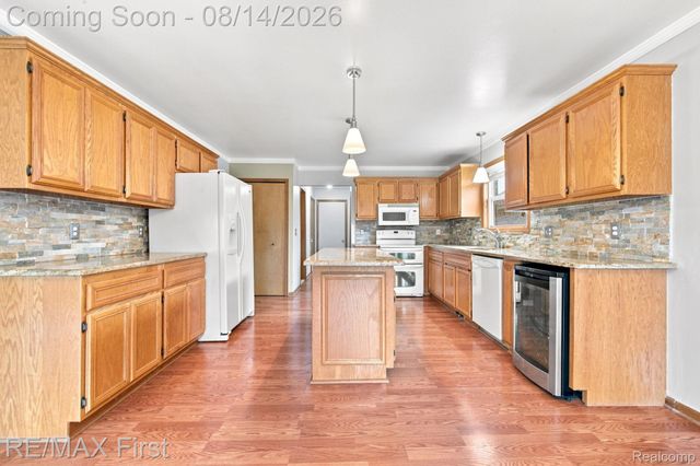 53644 Clarion Drive, Macomb Township, MI 48042