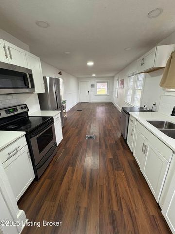 1871 Kendall Ln, Louisville, KY 40216