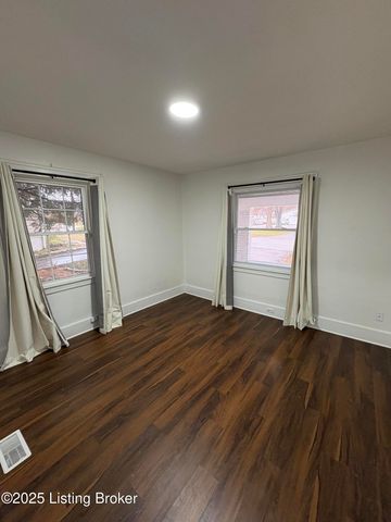 1871 Kendall Ln, Louisville, KY 40216