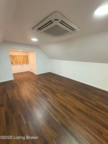 1871 Kendall Ln, Louisville, KY 40216