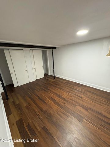 1871 Kendall Ln, Louisville, KY 40216