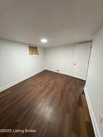 1871 Kendall Ln, Louisville, KY 40216