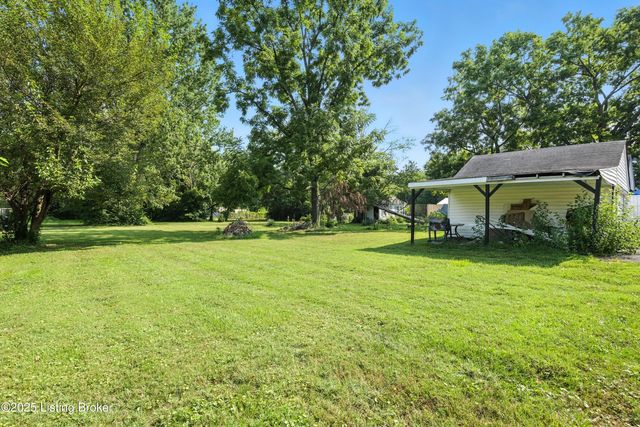 1871 Kendall Ln, Louisville, KY 40216