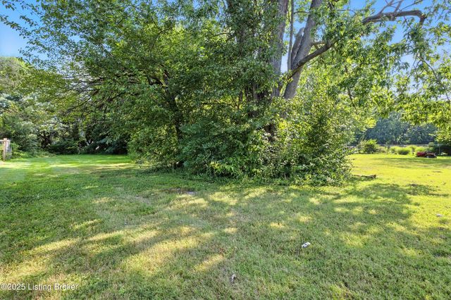 1871 Kendall Ln, Louisville, KY 40216