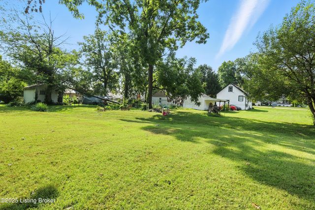 1871 Kendall Ln, Louisville, KY 40216