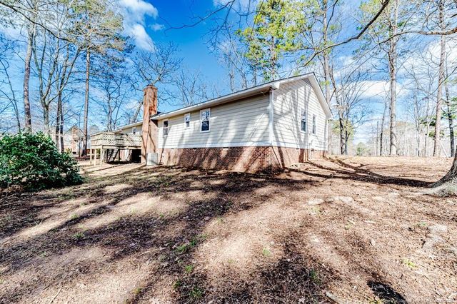 1301 Longleaf Lane, Sanford, NC 27330