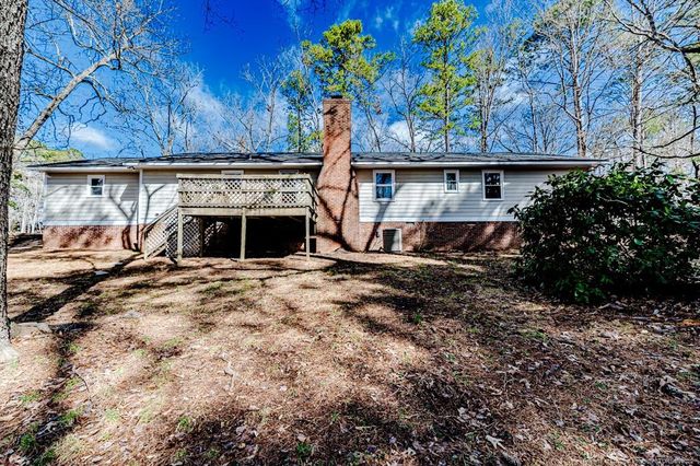 1301 Longleaf Lane, Sanford, NC 27330