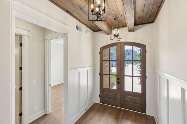 1137 Willow Springs Dr, Lebanon, TN 37087