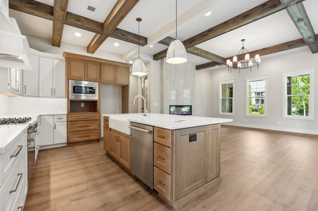1137 Willow Springs Dr, Lebanon, TN 37087