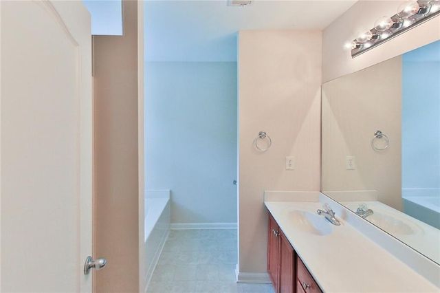 893 Port West Drive, Auburn, GA 30011