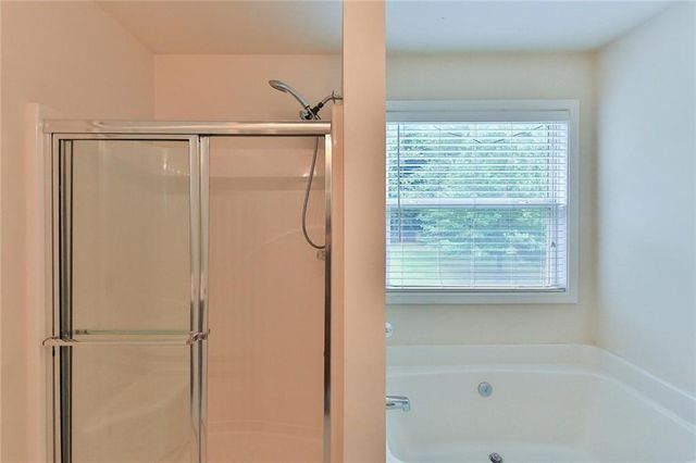 893 Port West Drive, Auburn, GA 30011
