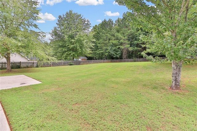 893 Port West Drive, Auburn, GA 30011