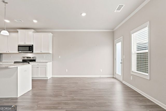 5052 Silver Fox Road, Oakwood, GA 30566
