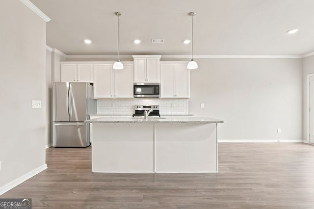5052 Silver Fox Road, Oakwood, GA 30566