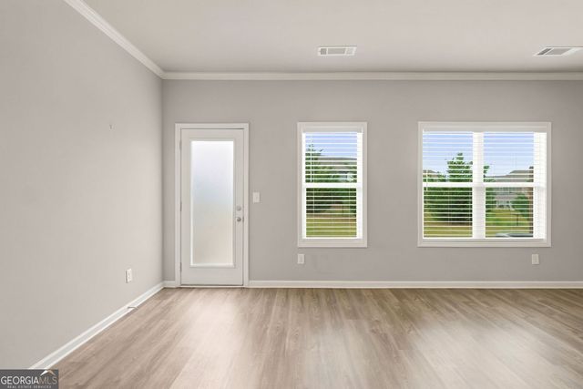 5052 Silver Fox Road, Oakwood, GA 30566