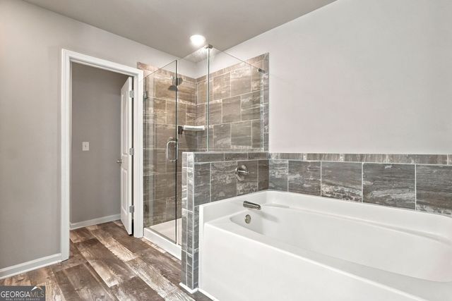 5052 Silver Fox Road, Oakwood, GA 30566