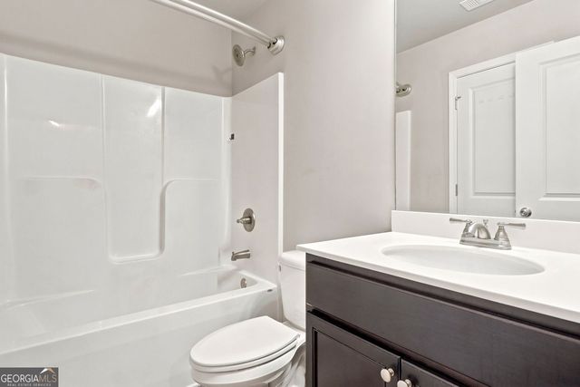 5052 Silver Fox Road, Oakwood, GA 30566