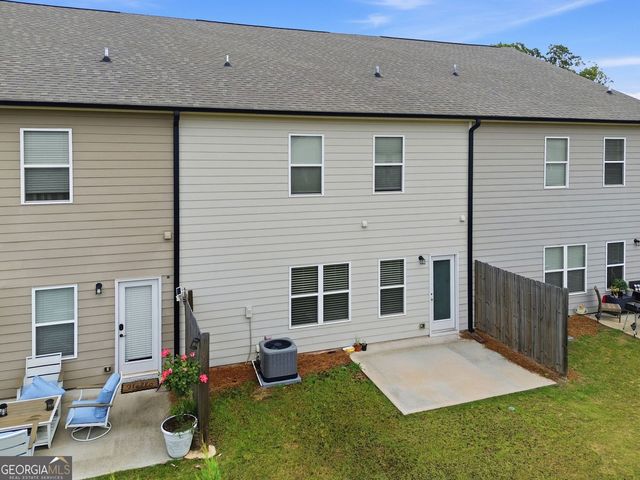 5052 Silver Fox Road, Oakwood, GA 30566