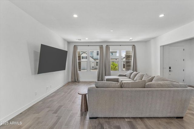 17254 W VACAVILLE Street, Surprise, AZ 85388