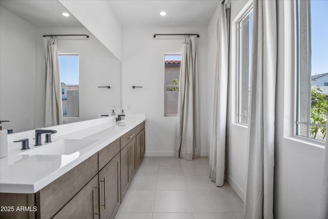 17254 W VACAVILLE Street, Surprise, AZ 85388