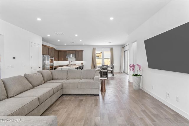 17254 W VACAVILLE Street, Surprise, AZ 85388