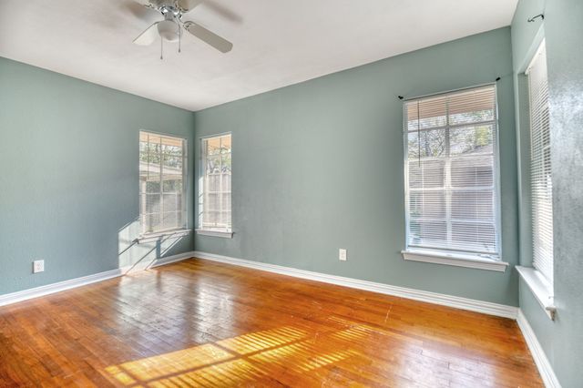 6028 Fairway Avenue, Dallas, TX 75227
