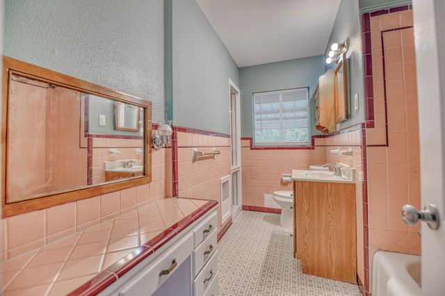 6028 Fairway Avenue, Dallas, TX 75227