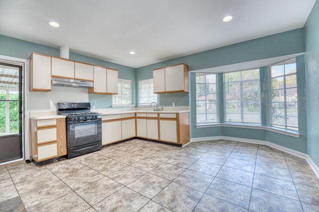 6028 Fairway Avenue, Dallas, TX 75227