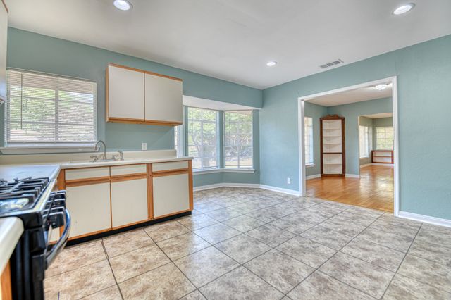 6028 Fairway Avenue, Dallas, TX 75227