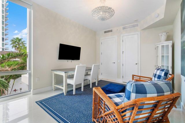 3 Water Club Way 401, North Palm Beach, FL 33408