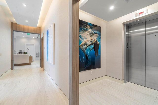 3 Water Club Way 401, North Palm Beach, FL 33408
