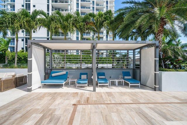 3 Water Club Way 401, North Palm Beach, FL 33408