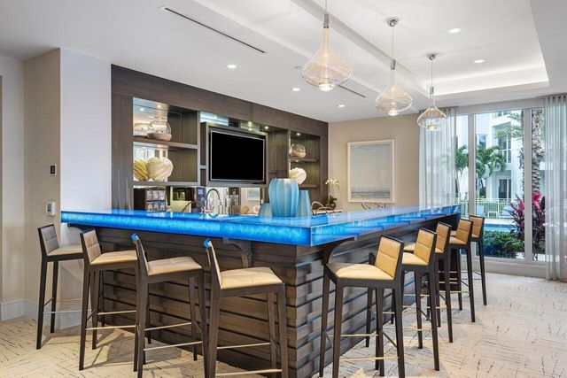 3 Water Club Way 401, North Palm Beach, FL 33408