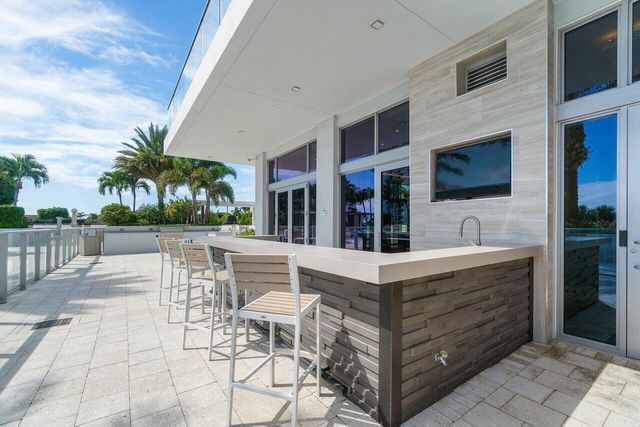 3 Water Club Way 401, North Palm Beach, FL 33408