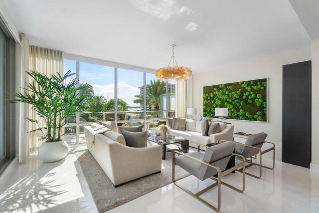 3 Water Club Way 401, North Palm Beach, FL 33408