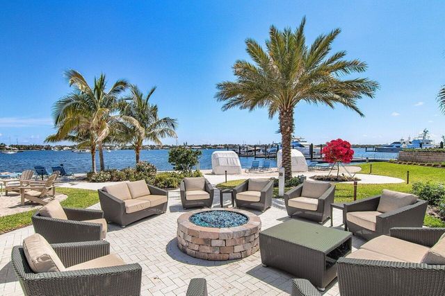 3 Water Club Way 401, North Palm Beach, FL 33408