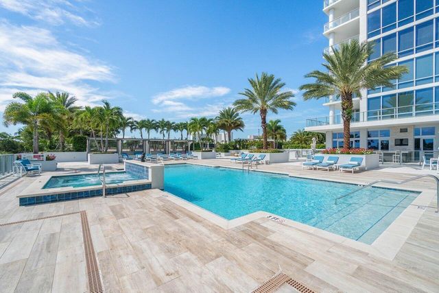 3 Water Club Way 401, North Palm Beach, FL 33408