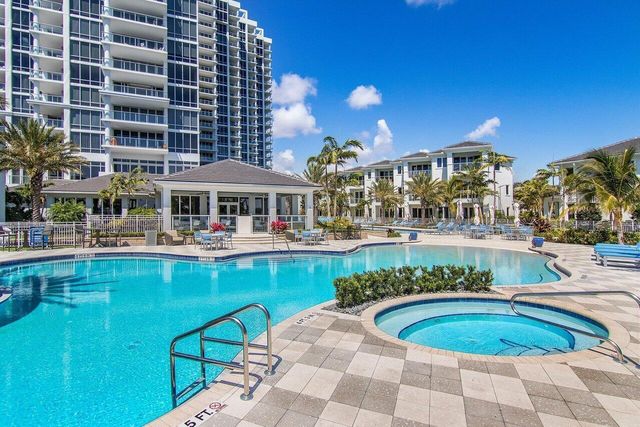 3 Water Club Way 401, North Palm Beach, FL 33408