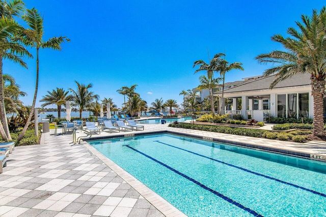 3 Water Club Way 401, North Palm Beach, FL 33408