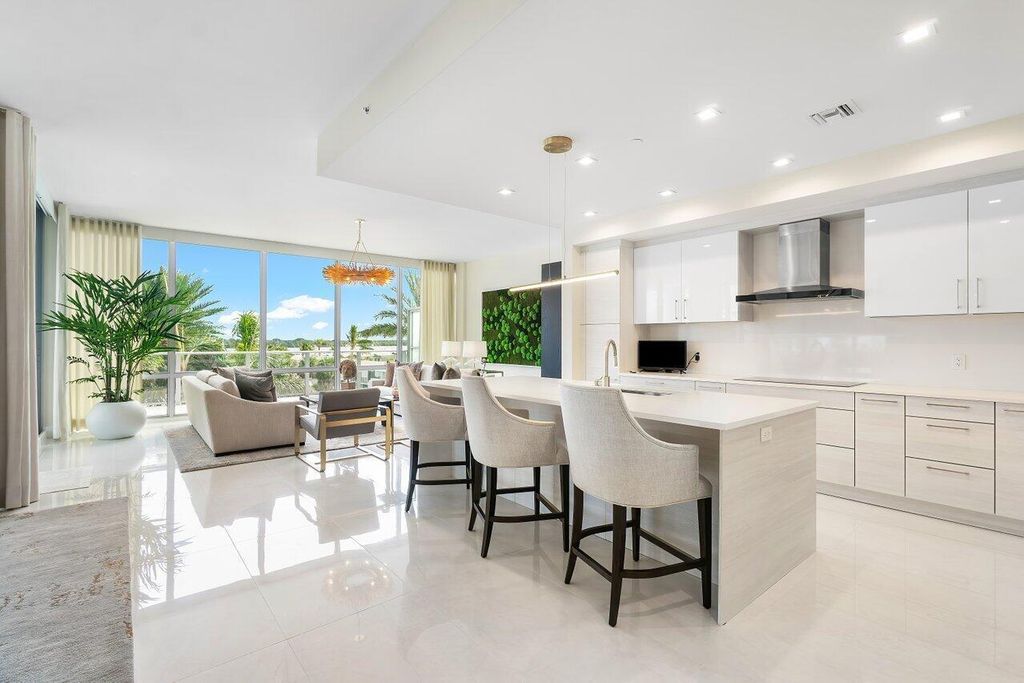 3 Water Club Way 401, North Palm Beach, FL 33408