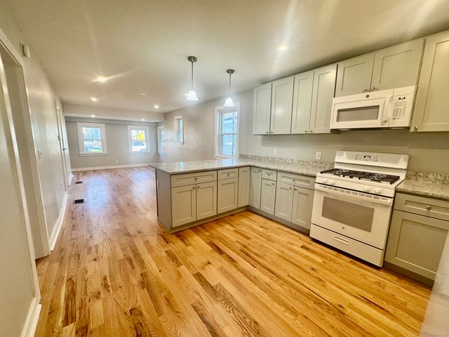 109 Churchill Street 1st Floor, Fairfield, CT 06824