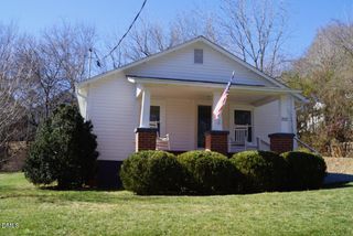 212 S Bellvue Street, Hillsborough, NC 27278