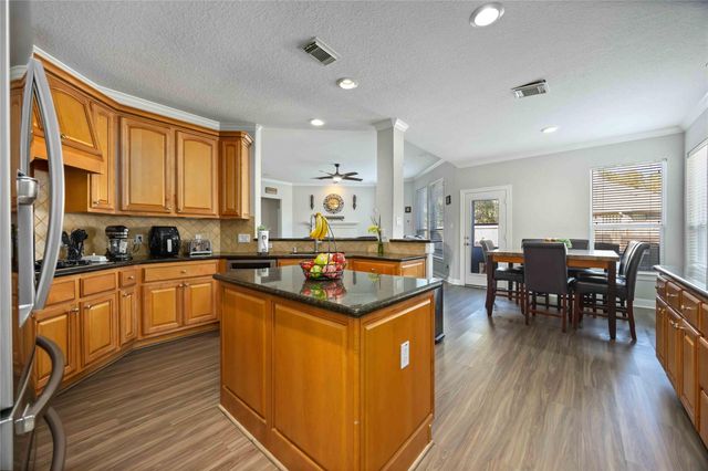 7411 Auburn Oak Trail, Humble, TX 77346