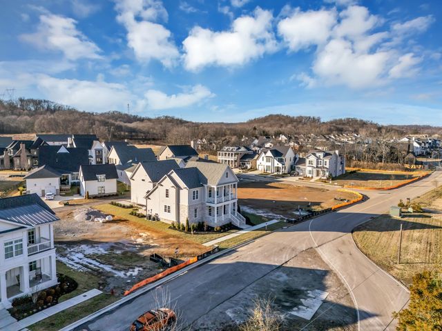 6105 Pasquo road, Nashville, TN 37221