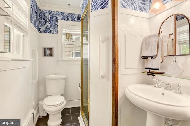 221 LINCOLN WAY W, New Oxford, PA 17350