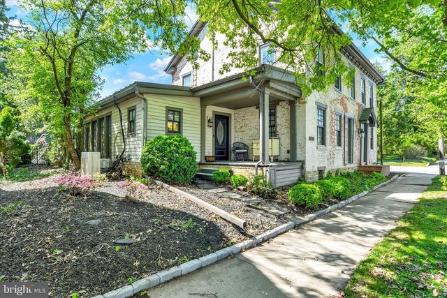 221 LINCOLN WAY W, New Oxford, PA 17350