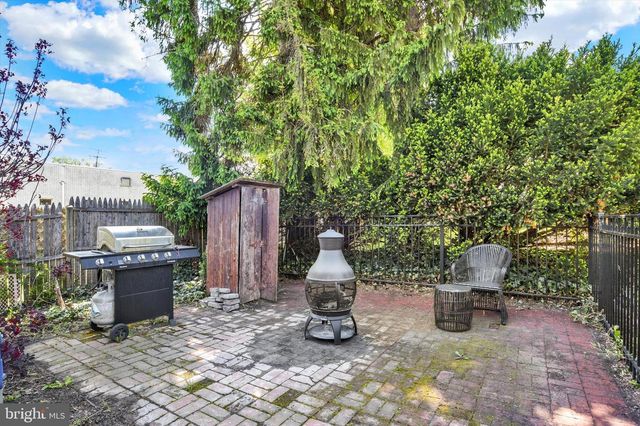 221 LINCOLN WAY W, New Oxford, PA 17350