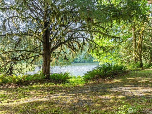 227 Cougar Lane, Toledo, WA 98591