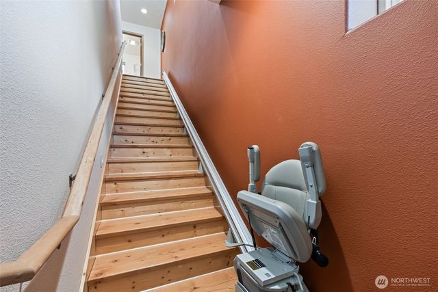 227 Cougar Lane, Toledo, WA 98591