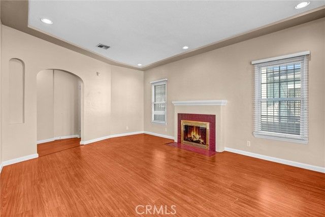 9807 S Denker, Los Angeles, CA 90047